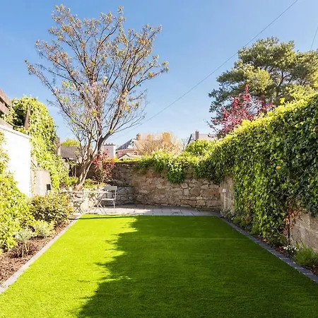 Apartamento Superb Village 4 Bed In Prime Location! Dalkey