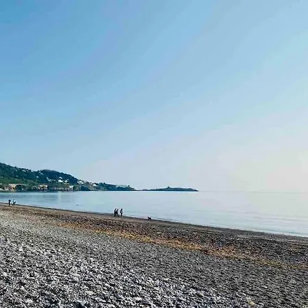 Superb Village 4 Bed In Prime Location! Dalkey